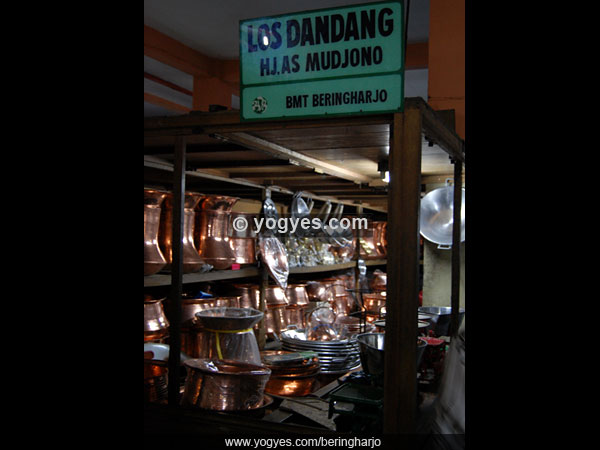 PASAR BERINGHARJO -