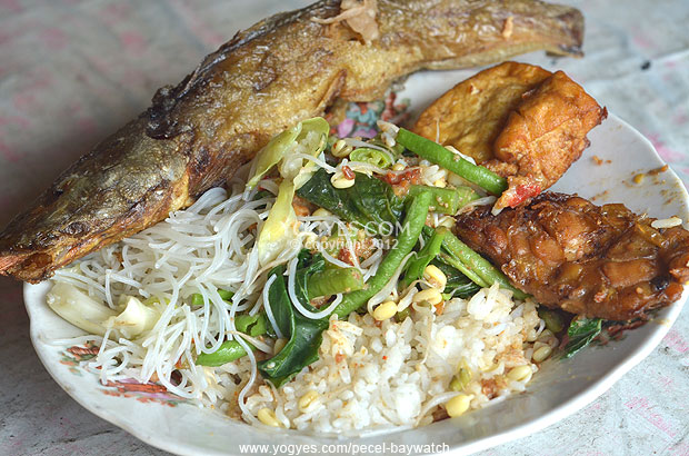 PECEL BAYWATCH