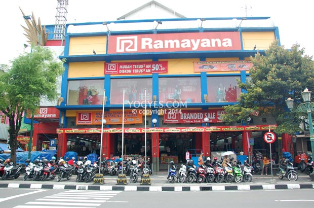 Ramayana Department Store Malioboro Tempat  Belanja  di  Jogja