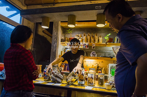 Brewer di Klinik Kopi