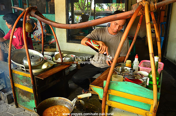 Foto #5 Sate Pak Turut
