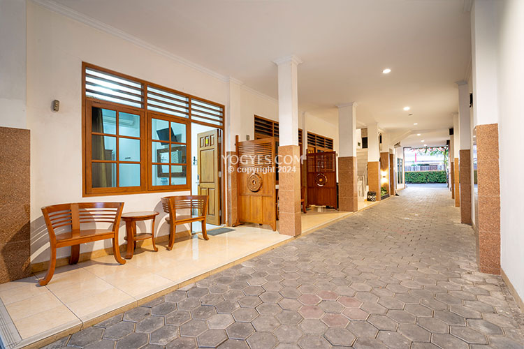 Foto #3 (Bukit Uhud Hotel)