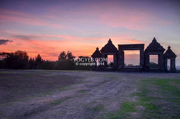 Istana Ratu Boko (10 Senja Terbaik di Jogja)
