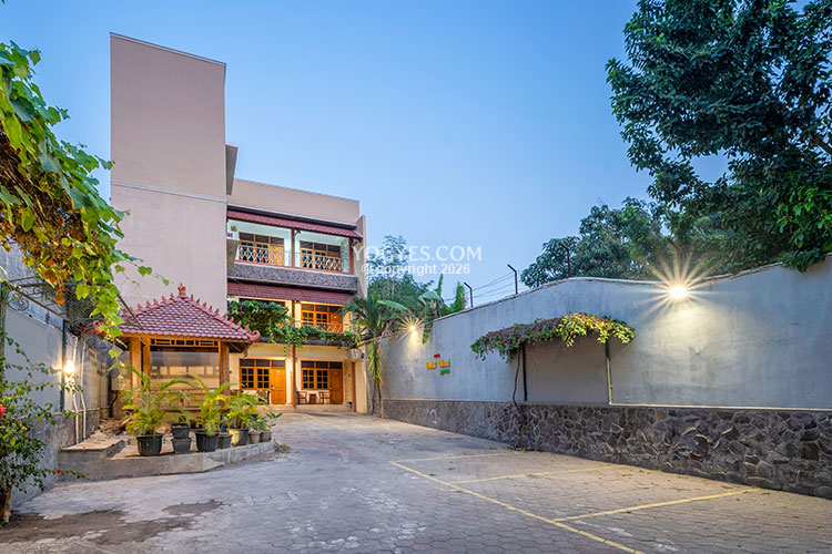 bukit uhud hotel