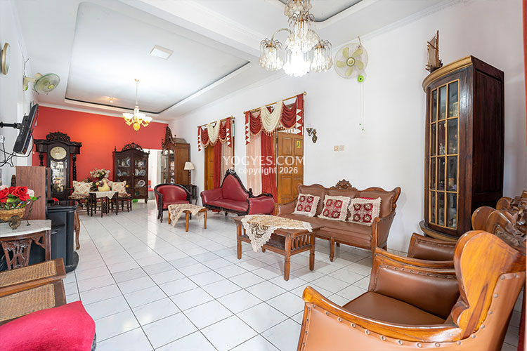 adhya homestay cendrawasih