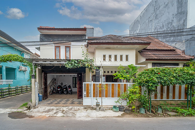 aya house