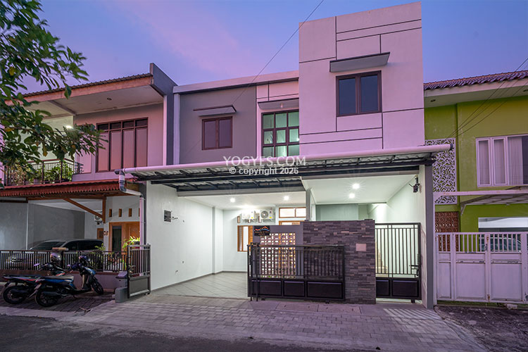 d uti homestay