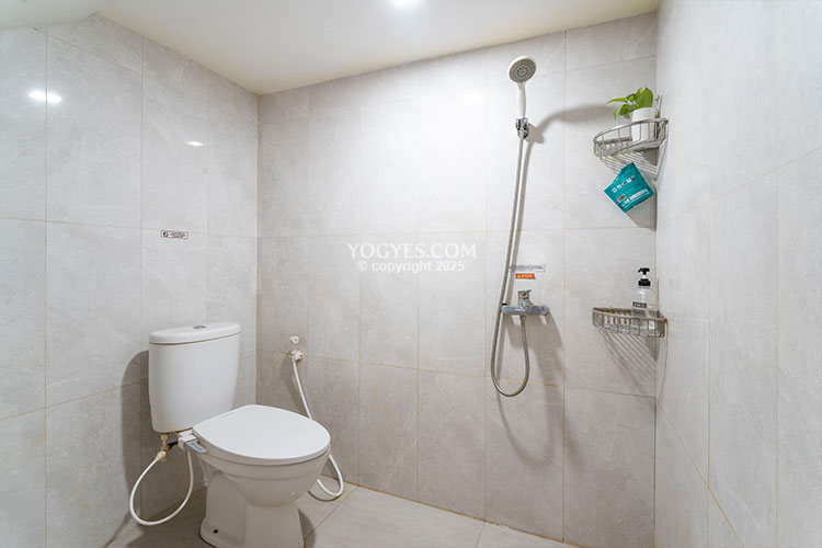 HUMY MALIOBORO 1 - Guest House Modern Tropis Dekat Malioboro