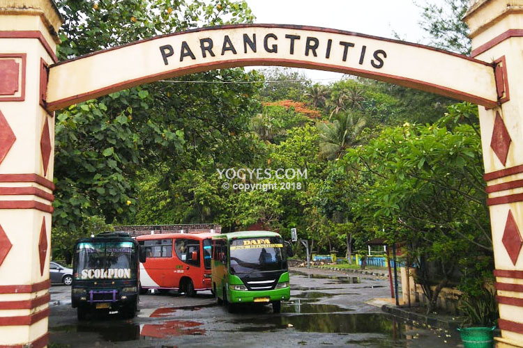 public transportation to parangtritis