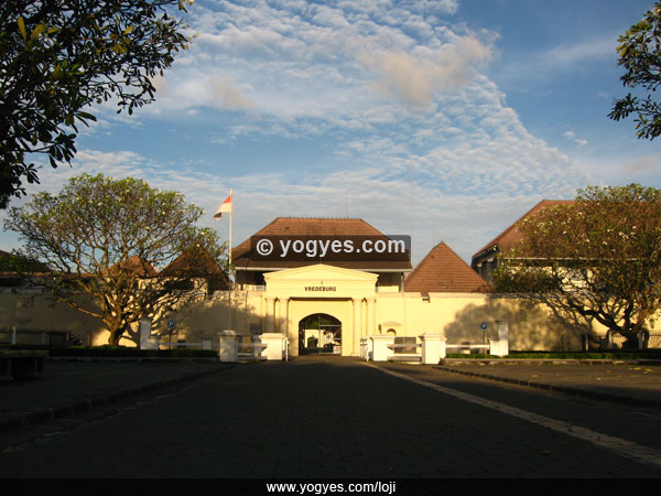 10 places to visit on foot in jogja